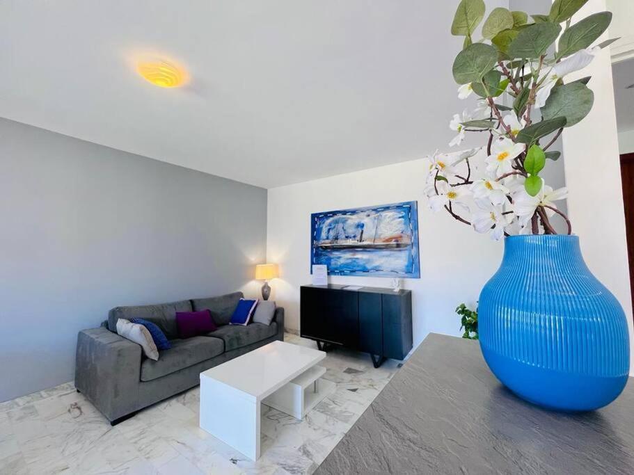 Le Pinede - Apt 4 Prs- Parking - Clim - 500M Plages Antibes Exterior foto
